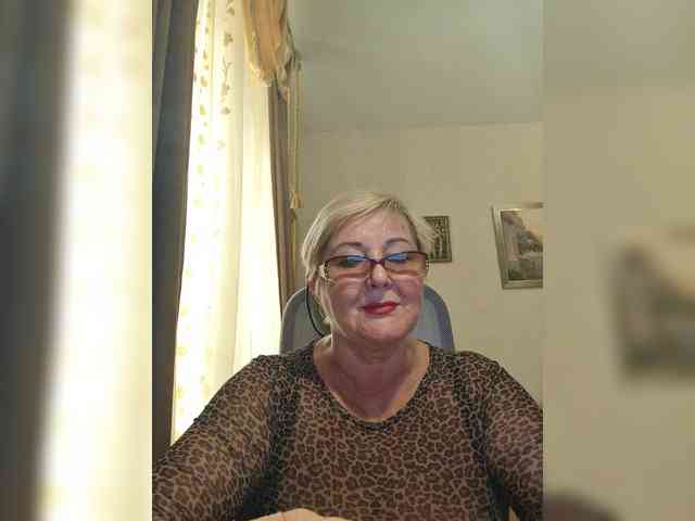 KarinkaSweet webcam