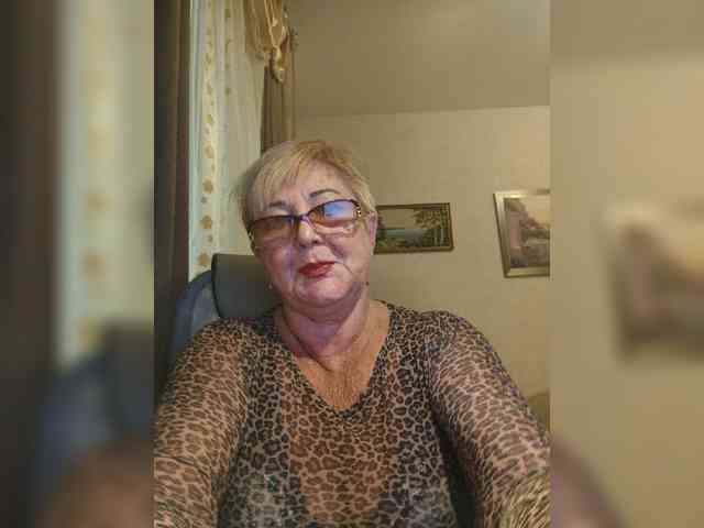 KarinkaSweet webcam