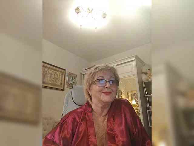 KarinkaSweet webcam