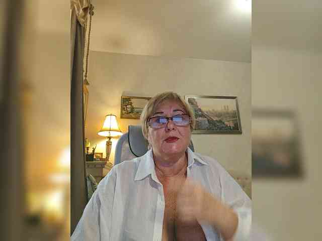 KarinkaSweet webcam