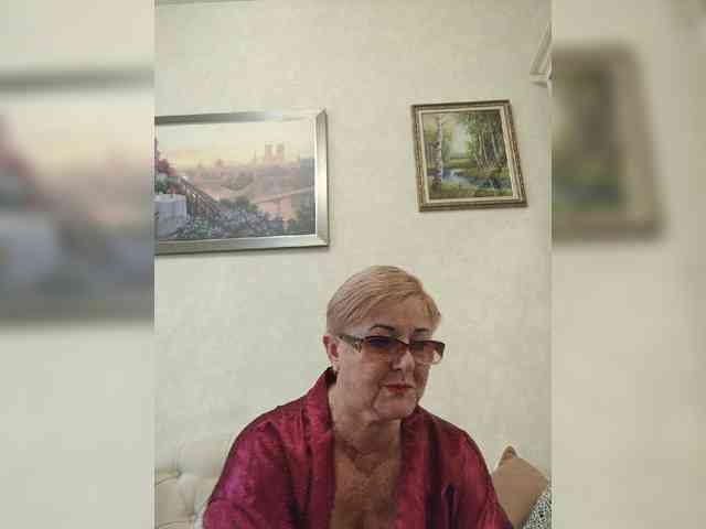 KarinkaSweet webcam