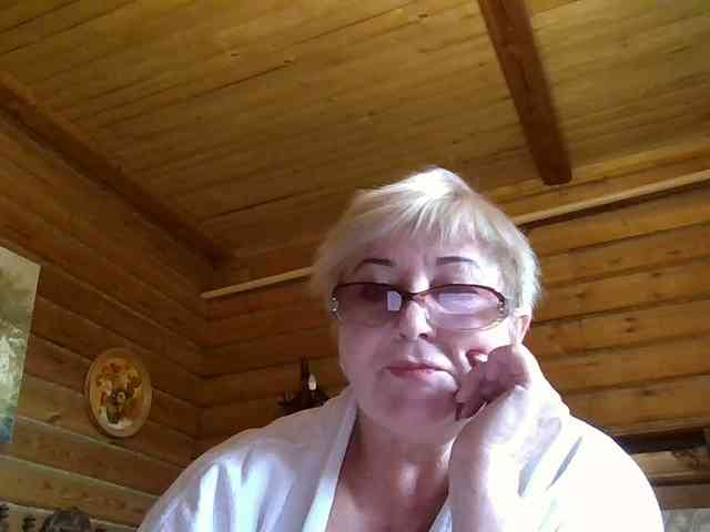KarinkaSweet live female cam on bongacams