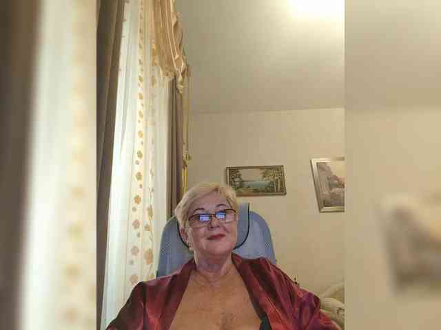 KarinkaSweet webcam