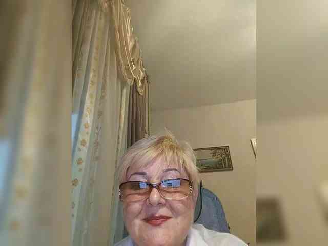 KarinkaSweet webcam