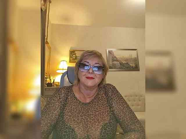 KarinkaSweet webcam