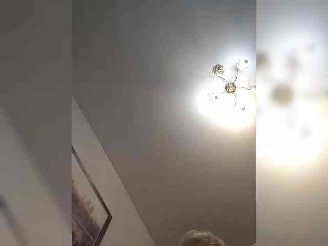 KarinkaSweet webcam