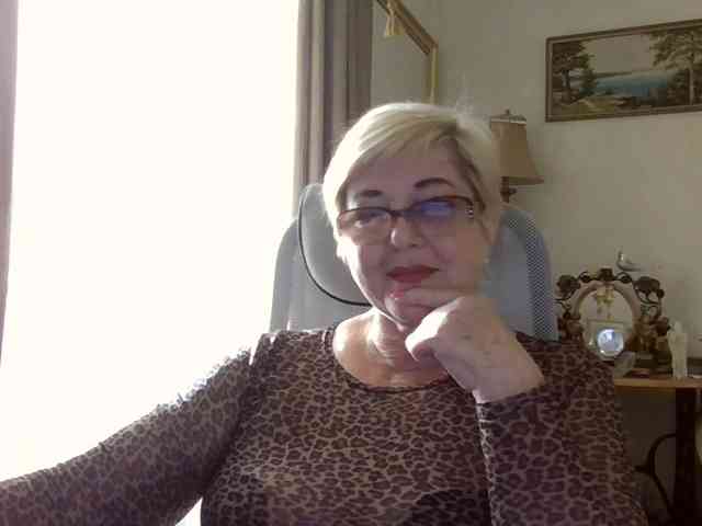 KarinkaSweet webcam