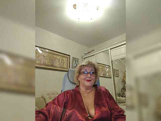 KarinkaSweet webcam