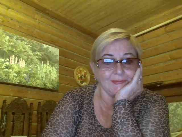 KarinkaSweet webcam