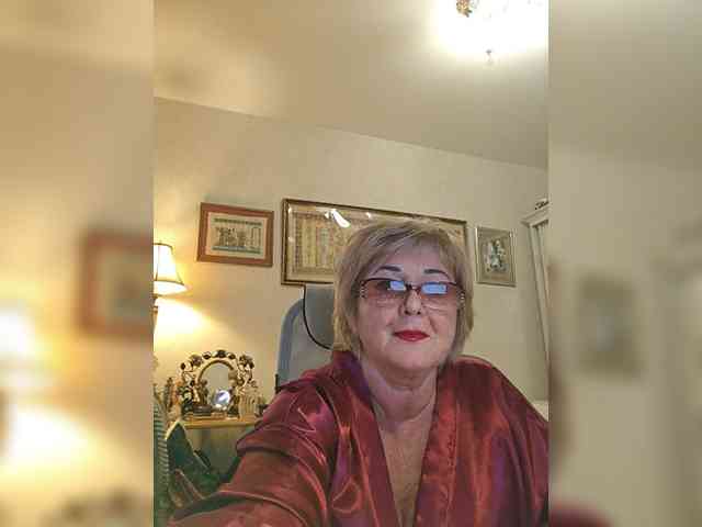 KarinkaSweet webcam