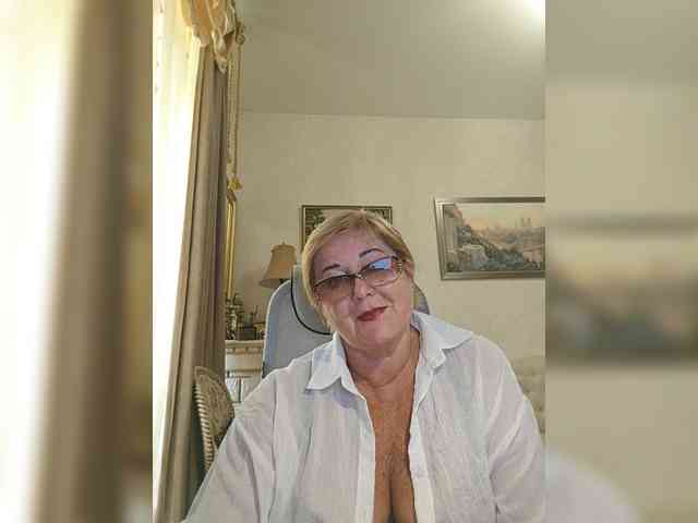 KarinkaSweet webcam