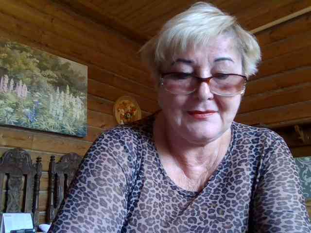 KarinkaSweet webcam