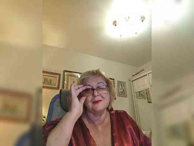 KarinkaSweet webcam