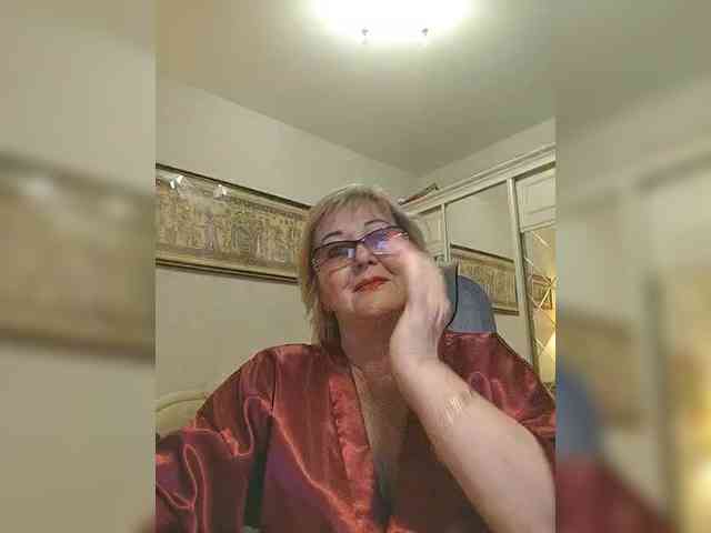 KarinkaSweet webcam