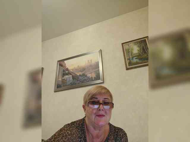 KarinkaSweet webcam