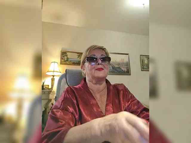KarinkaSweet webcam