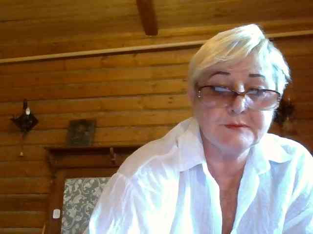 KarinkaSweet webcam