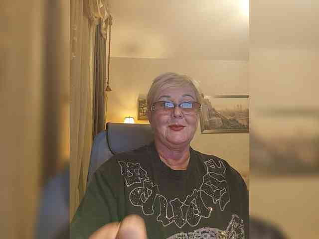 KarinkaSweet webcam