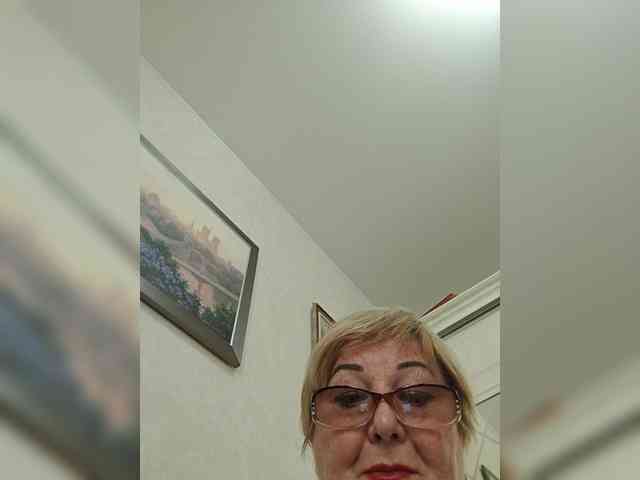 KarinkaSweet webcam