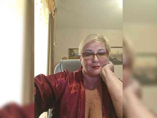 KarinkaSweet webcam