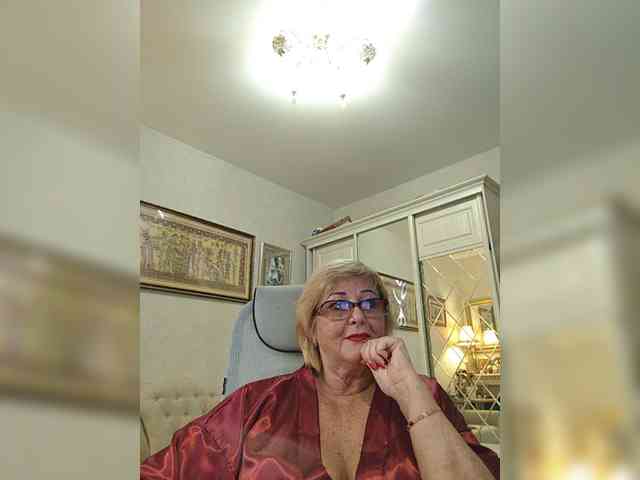 KarinkaSweet webcam