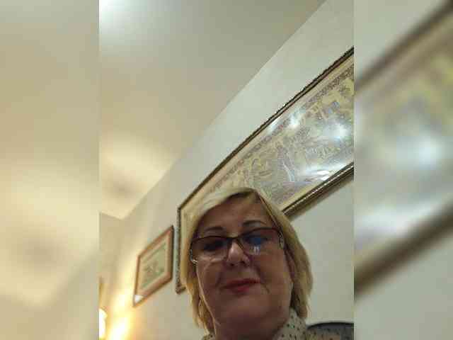 KarinkaSweet webcam
