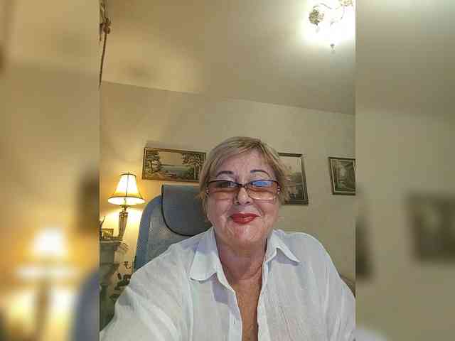 KarinkaSweet webcam
