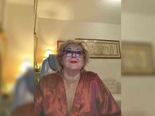 KarinkaSweet webcam