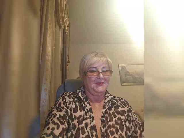 KarinkaSweet webcam