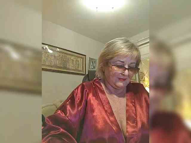 KarinkaSweet webcam