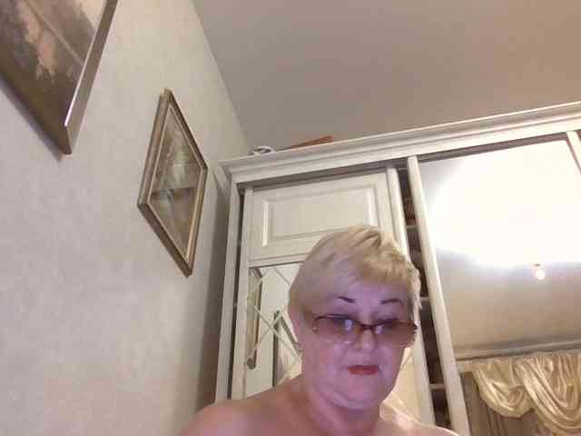 KarinkaSweet webcam