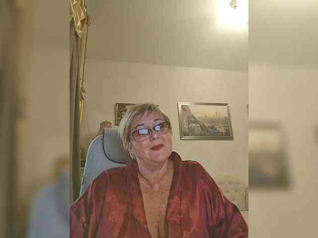KarinkaSweet webcam