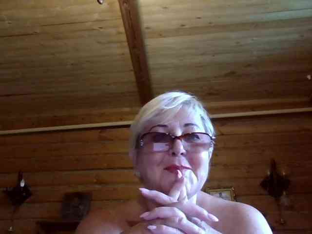 KarinkaSweet webcam