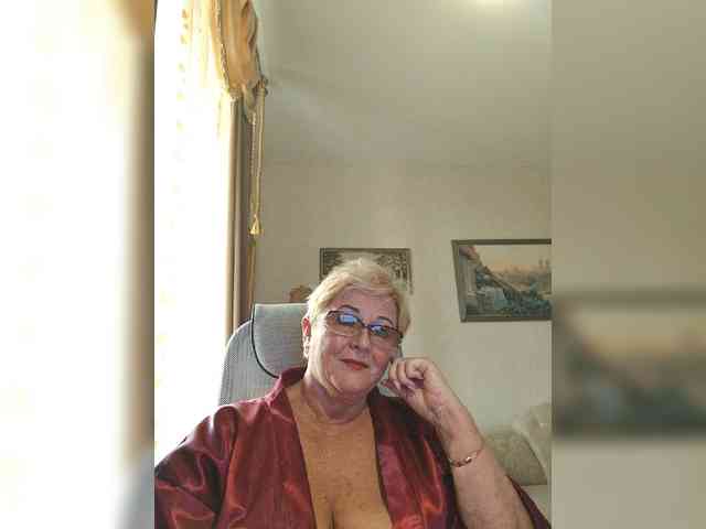 KarinkaSweet webcam