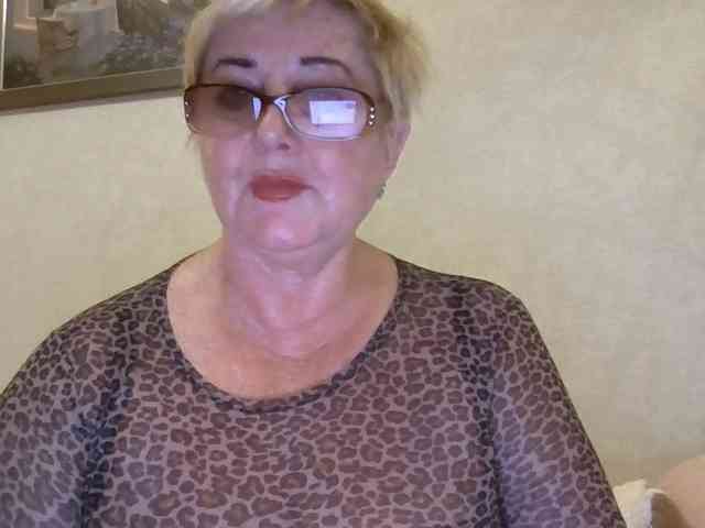 KarinkaSweet webcam