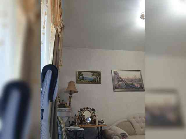 KarinkaSweet webcam
