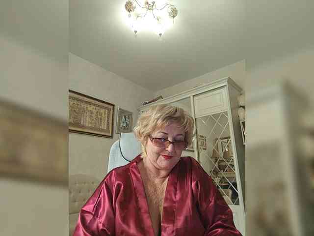 KarinkaSweet webcam