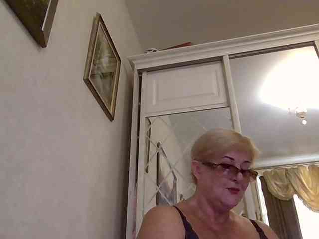 KarinkaSweet webcam
