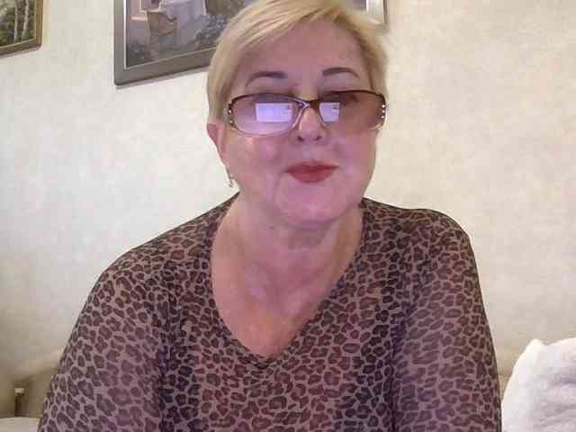 KarinkaSweet webcam