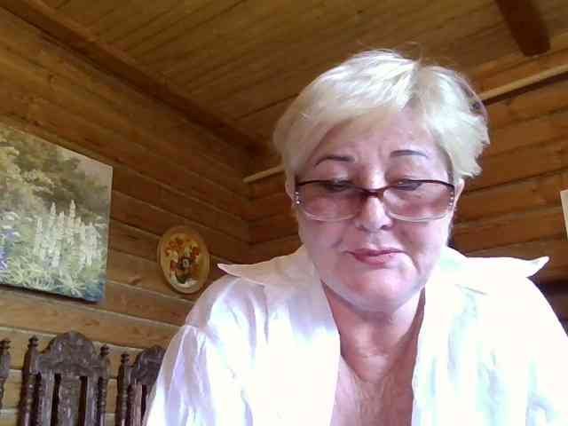KarinkaSweet webcam
