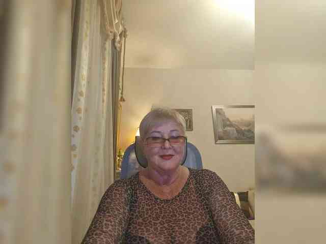 KarinkaSweet webcam