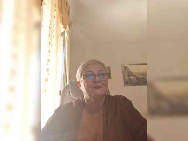 KarinkaSweet webcam