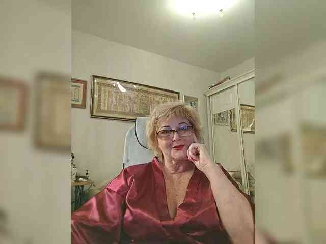 KarinkaSweet webcam