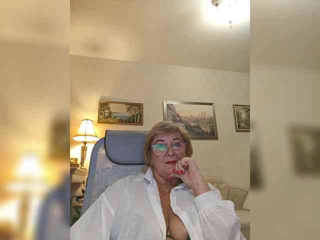 KarinkaSweet webcam