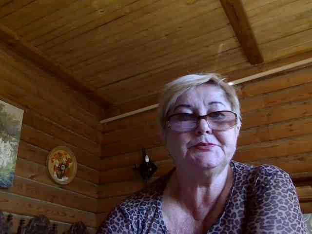 KarinkaSweet webcam