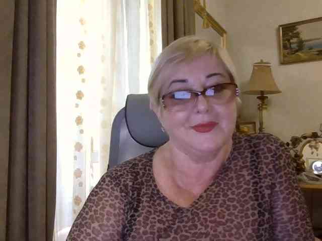 KarinkaSweet webcam