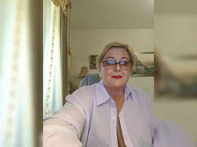 KarinkaSweet webcam