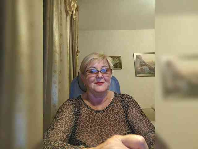 KarinkaSweet webcam