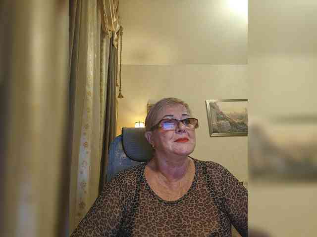 KarinkaSweet webcam