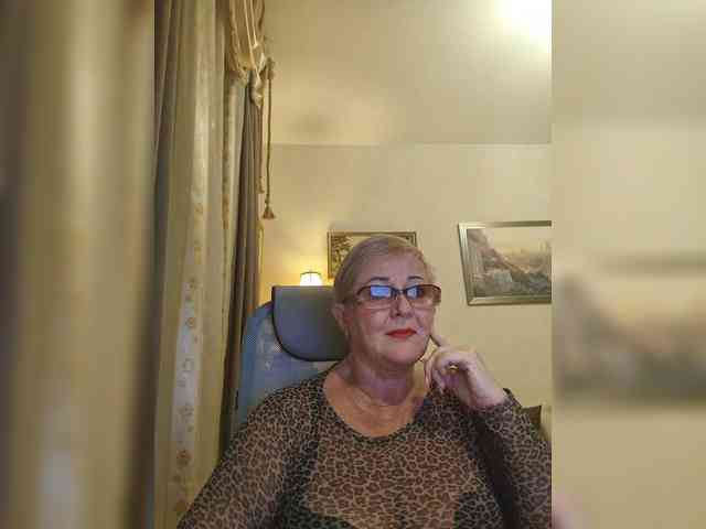 KarinkaSweet webcam